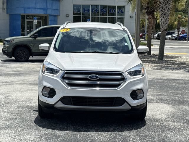 Used 2019 Ford Escape Titanium w/ U0J03 - Titanium Tow Package FWD image 3
