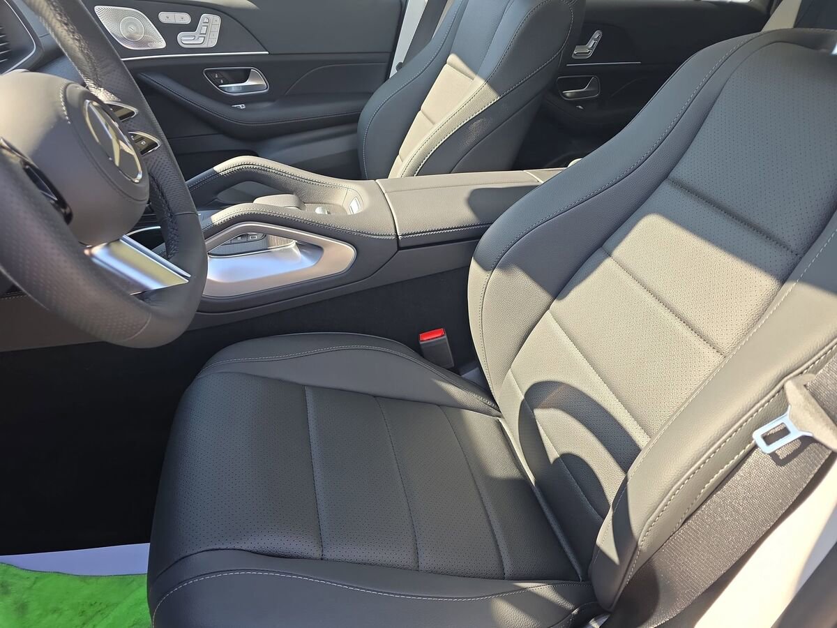 New 2026 Mercedes-Benz GLS 450 4MATIC image 15