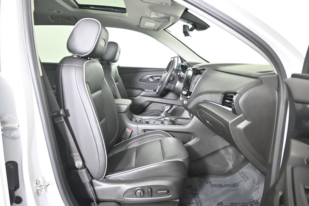 Used 2021 Chevrolet Traverse High Country AWD/4WD image 13