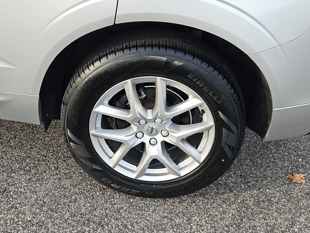 Used 2019 Volvo XC60 T5 Momentum w/ Premium Package AWD/4WD image 8