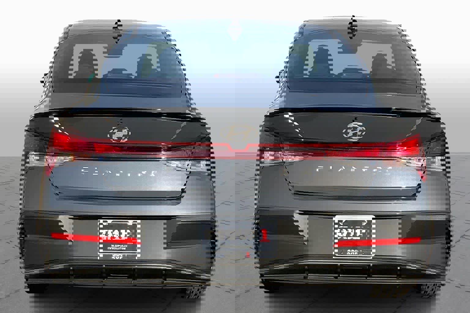 Used 2025 Hyundai Elantra Sport image 5