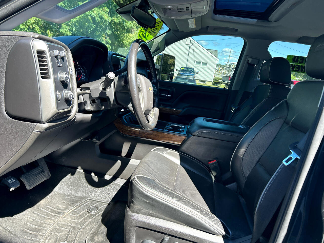 Used 2019 Chevrolet Silverado 2500 High Country w/ Duramax Plus Package image 12
