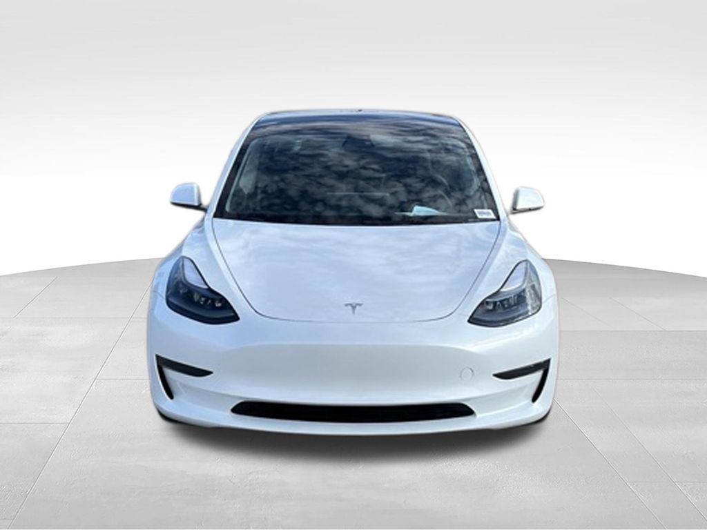 Used 2023 Tesla Model 3 Standard Range RWD image 3