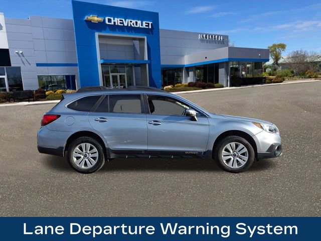 Used 2017 Subaru Outback 2.5i Premium image 10