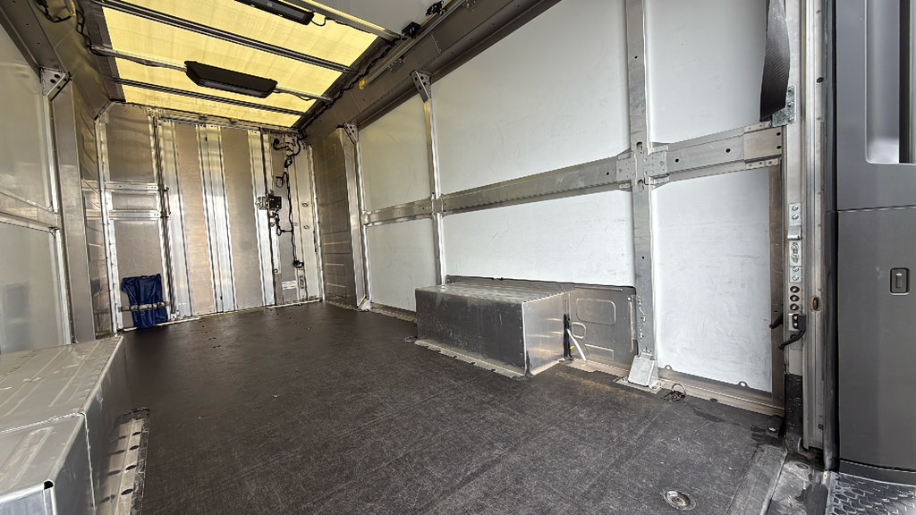 Used 2024 Chevrolet Brightdrop 600 w/ Battery Pack, Max Range AWD/4WD image 28