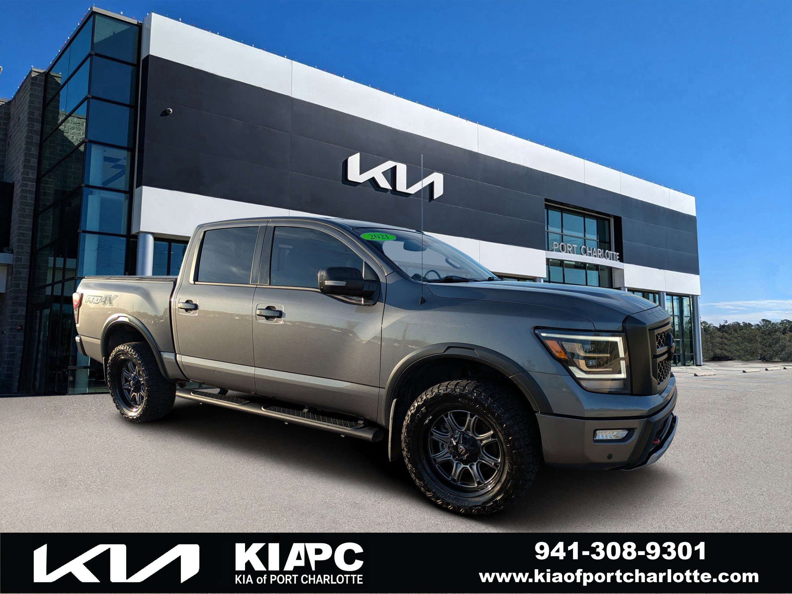 Used 2021 Nissan Titan PRO-4X w/ Pro-4x Convenience Package