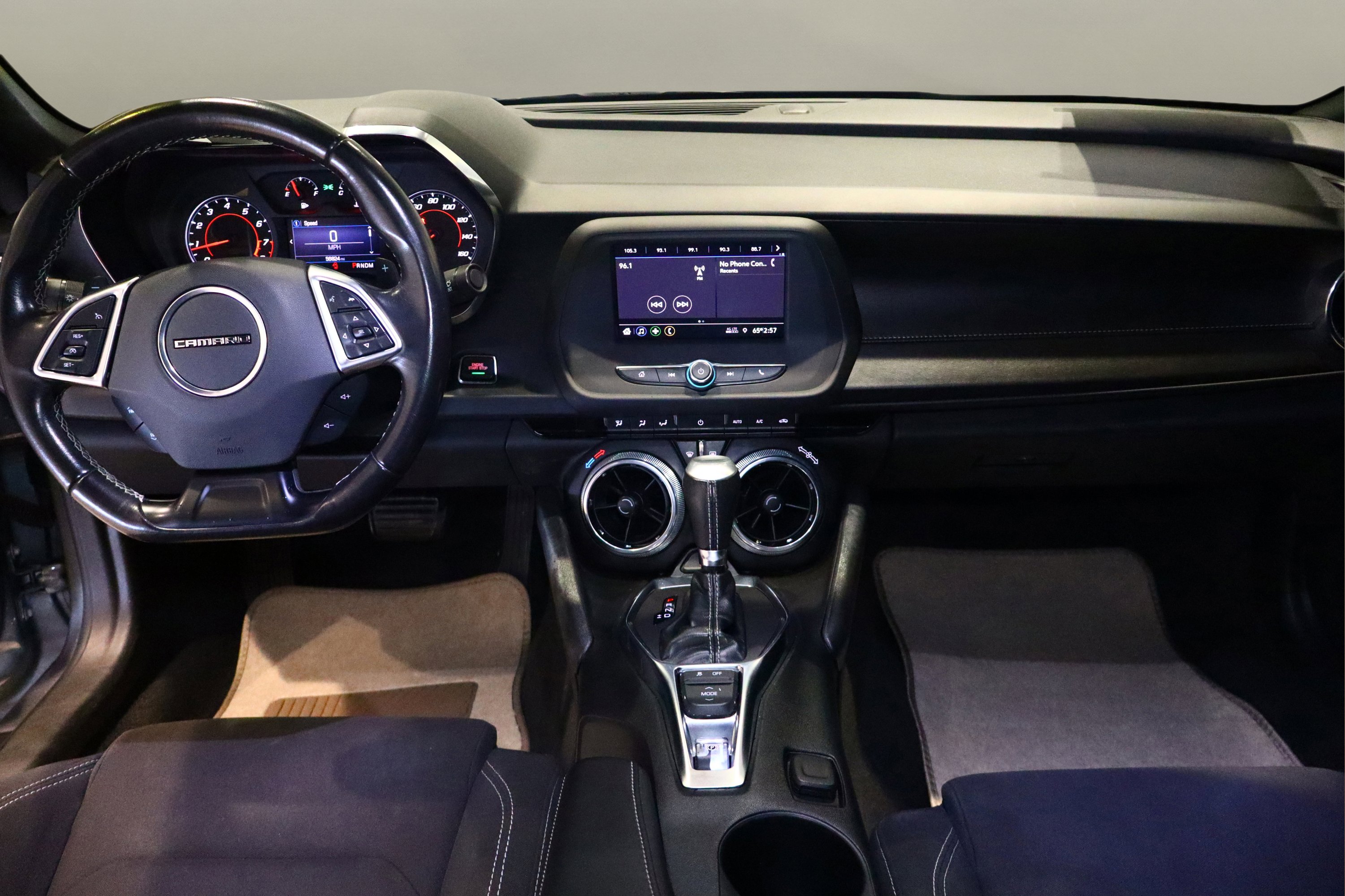 Used 2020 Chevrolet Camaro LT image 17