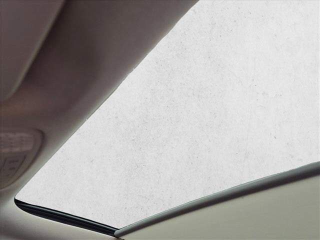 Certified 2022 Mercedes-Benz GLA 35 AMG 4MATIC image 16