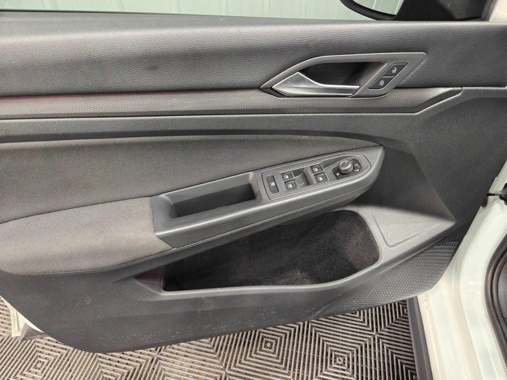 Used 2022 Volkswagen GTI SE FWD image 57