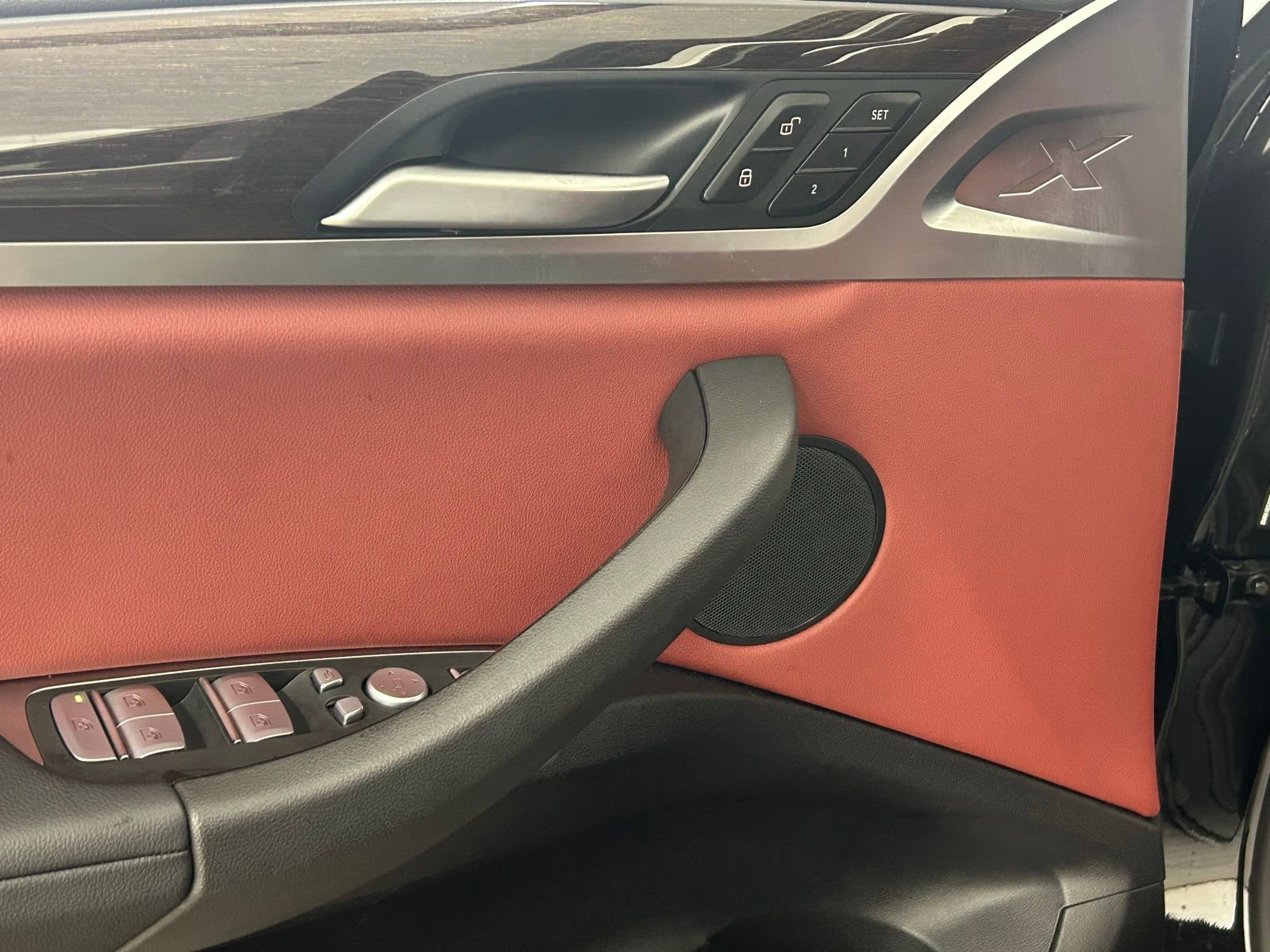 Used 2025 BMW X4 xDrive30i image 25