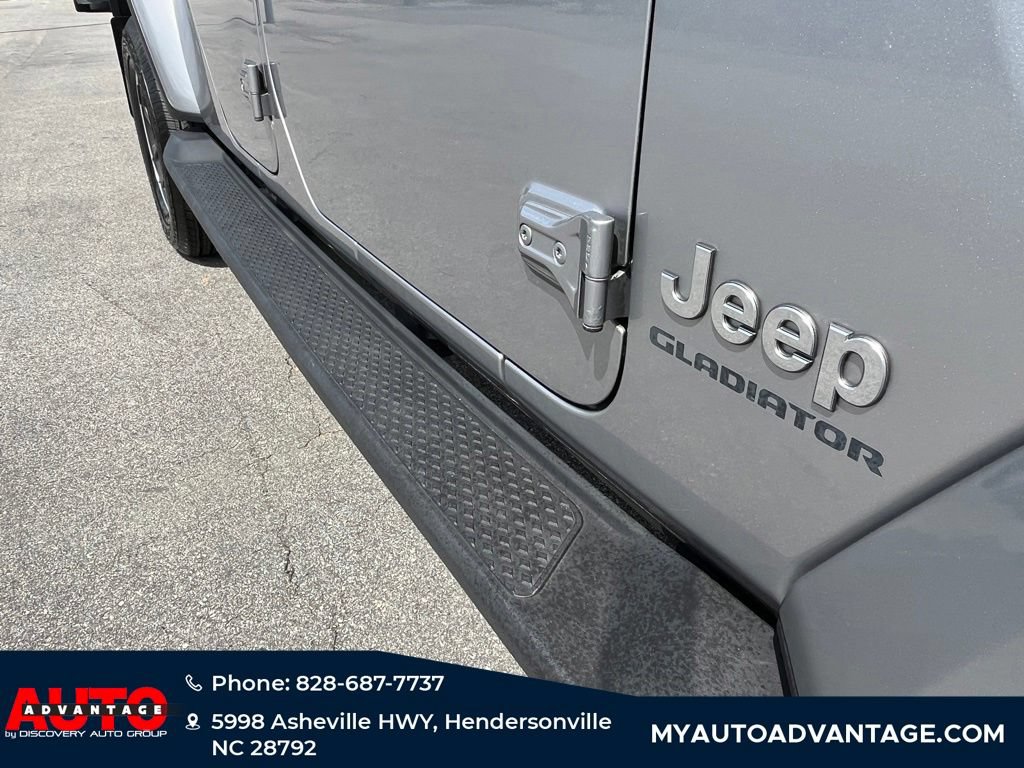 Used 2020 Jeep Gladiator Overland AWD/4WD image 30
