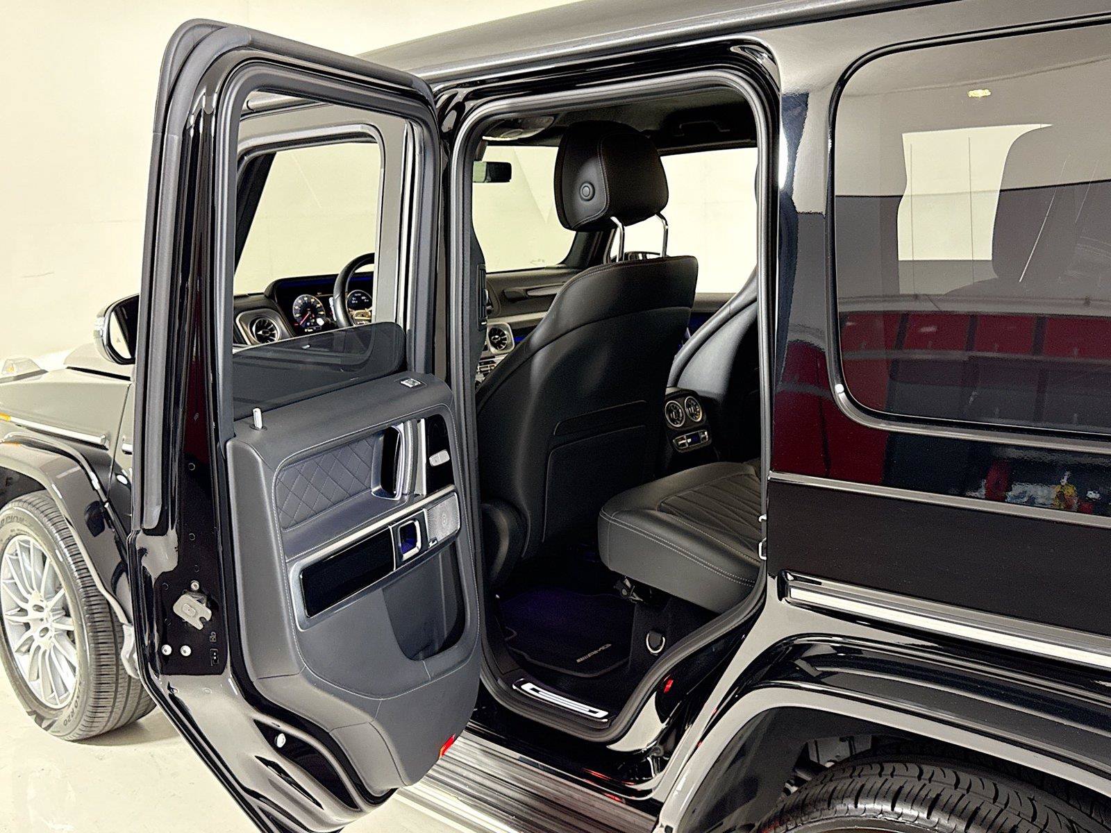 Used 2023 Mercedes-Benz G 550 image 27