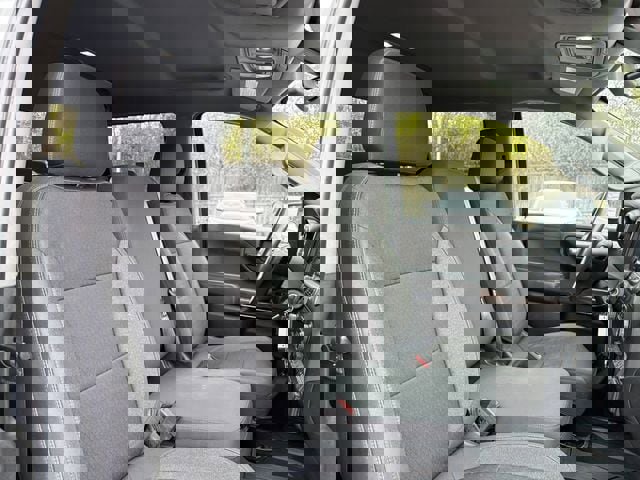 Used 2019 Chevrolet Silverado 1500 LT w/ Remote Start Package image 18