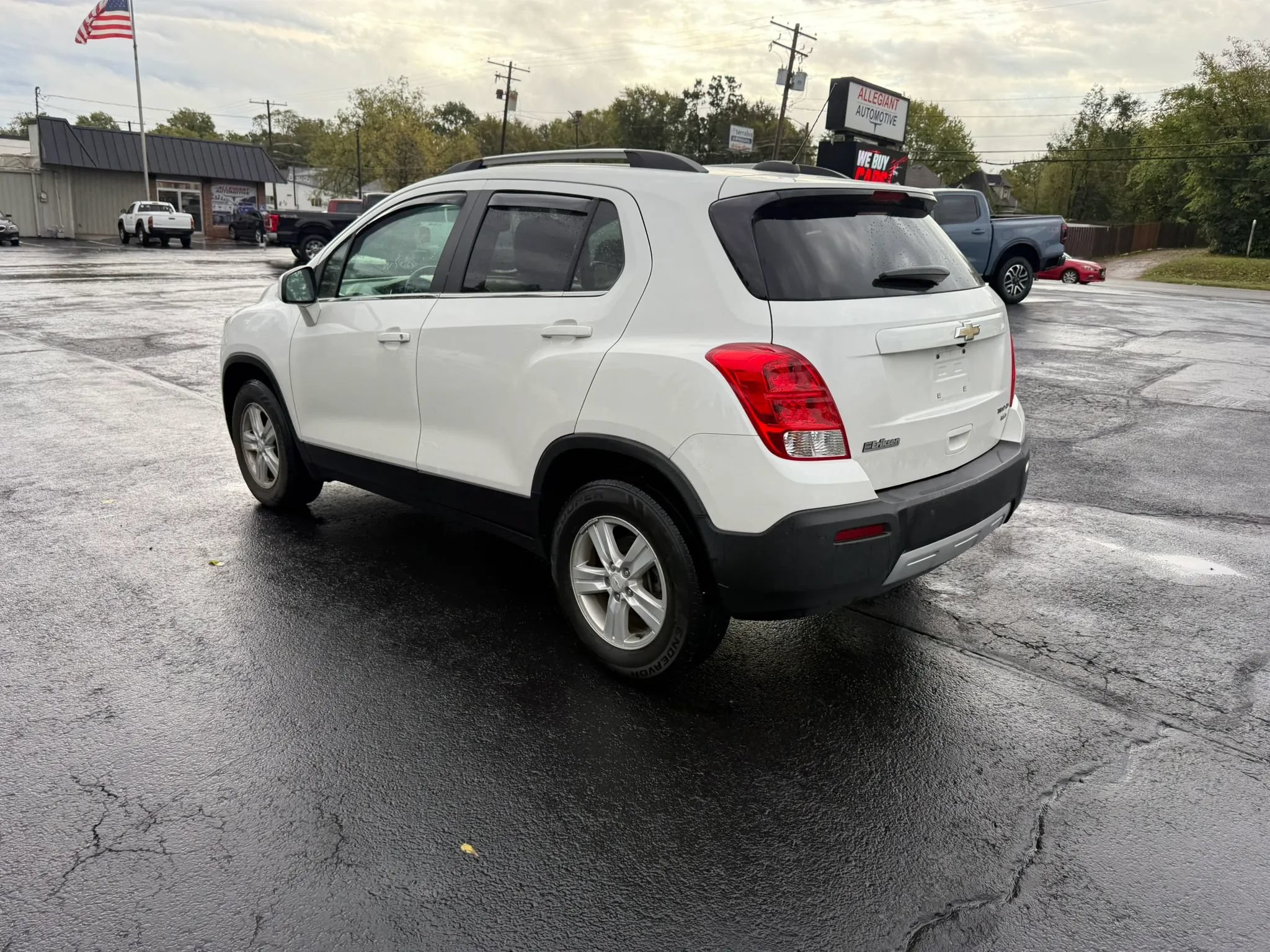 Used 2016 Chevrolet Trax LT w/ LT Convenience Package AWD/4WD image 5
