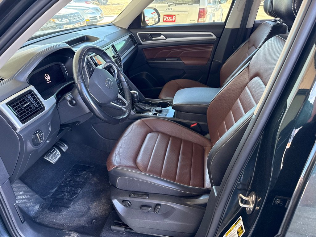 Used 2021 Volkswagen Atlas SEL Premium image 17