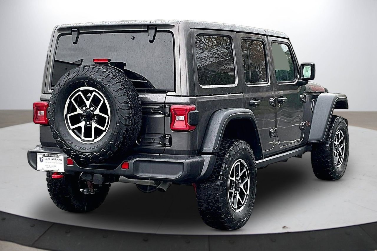 Certified 2025 Jeep Wrangler Unlimited Rubicon w/ Convenience Group image 9