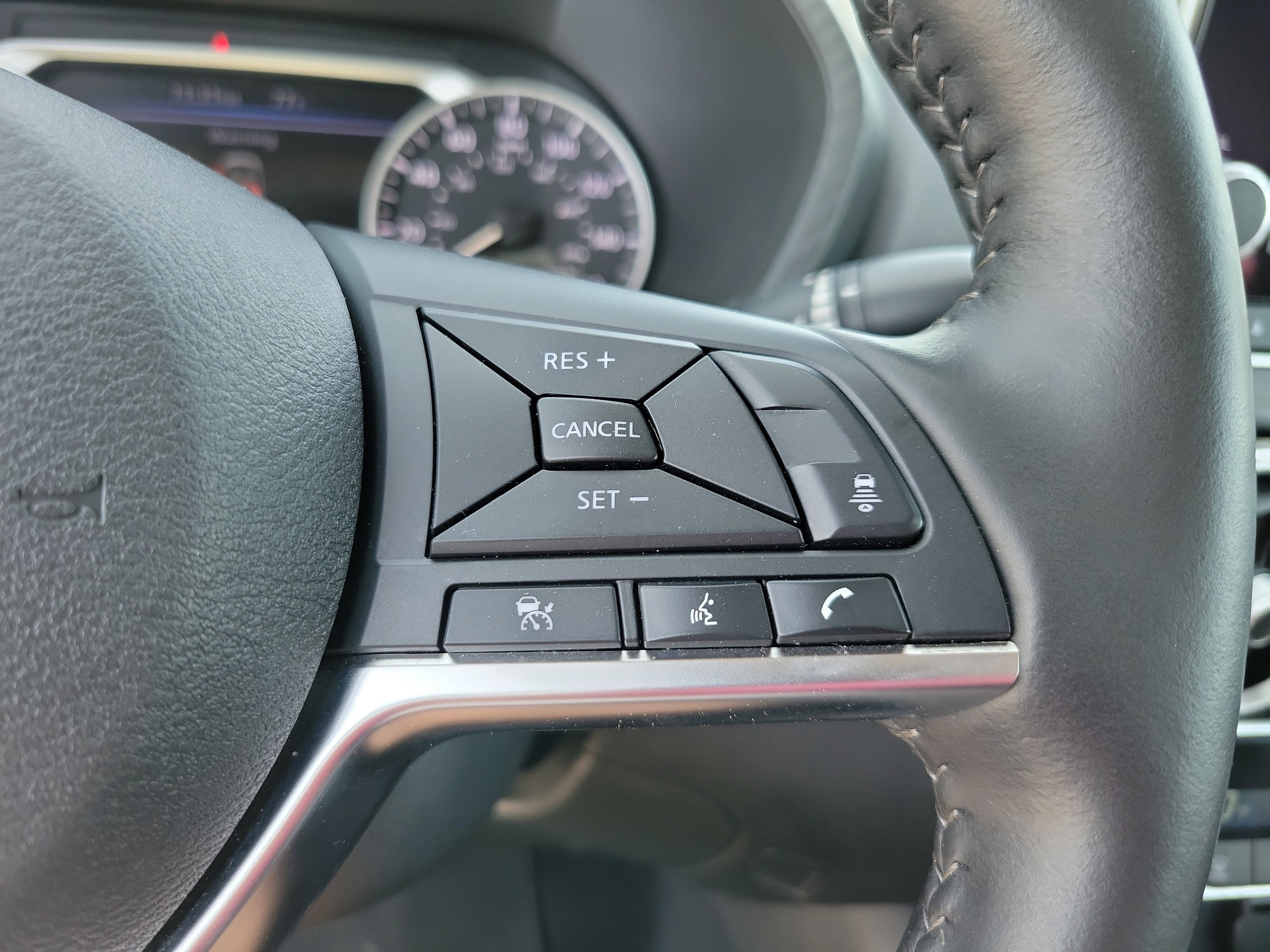 Used 2025 Nissan Sentra SV w/ All-Weather Package FWD image 17