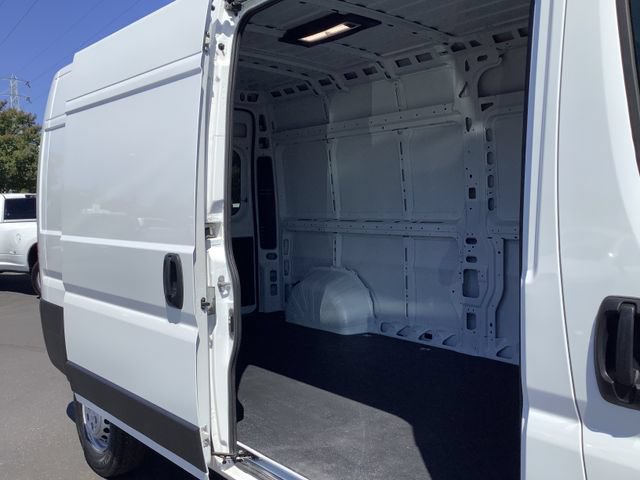 Used 2025 RAM ProMaster 2500 w/ Convenience Group FWD image 26