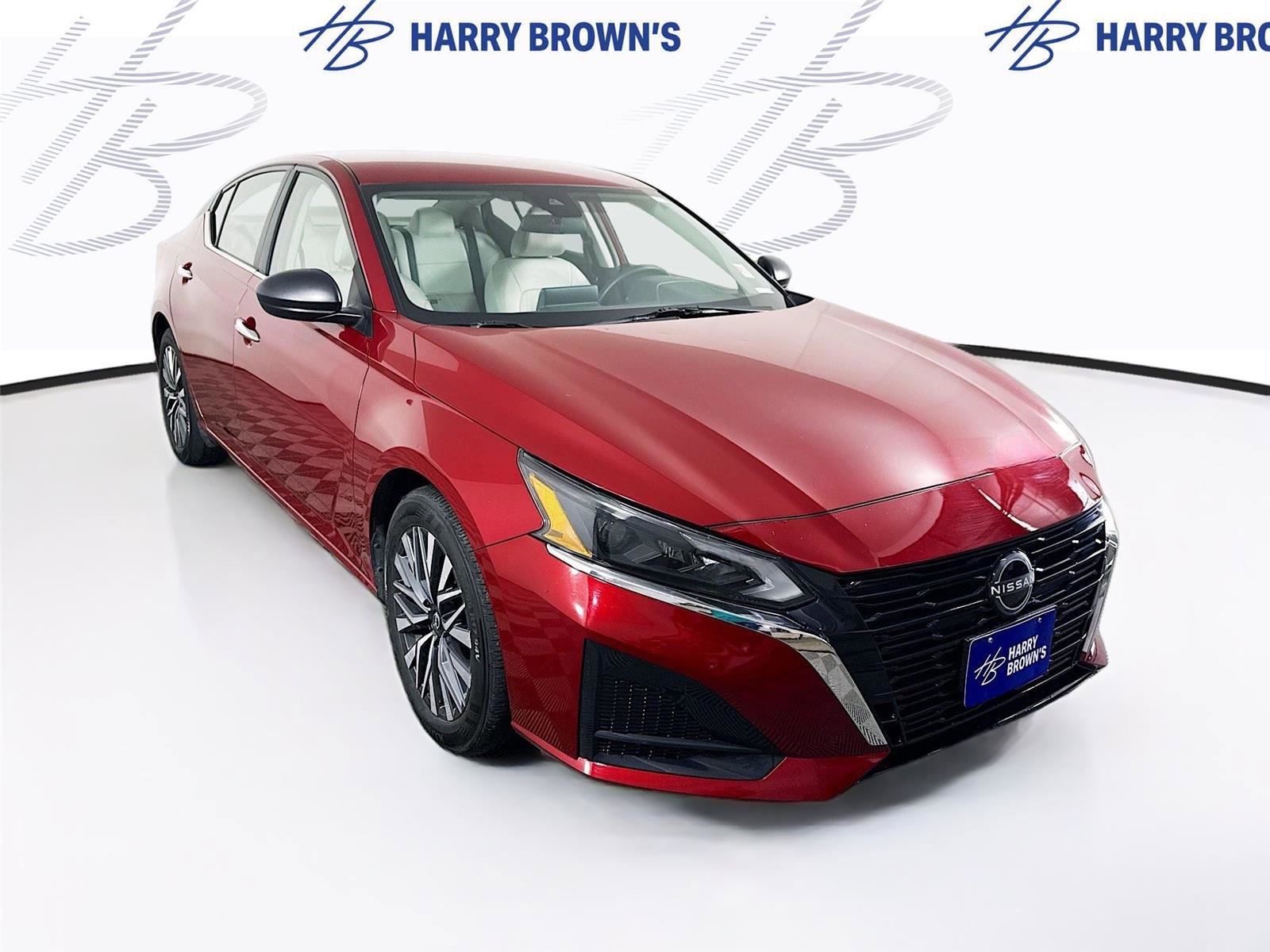 Used 2025 Nissan Altima 2.5 SV FWD image 23