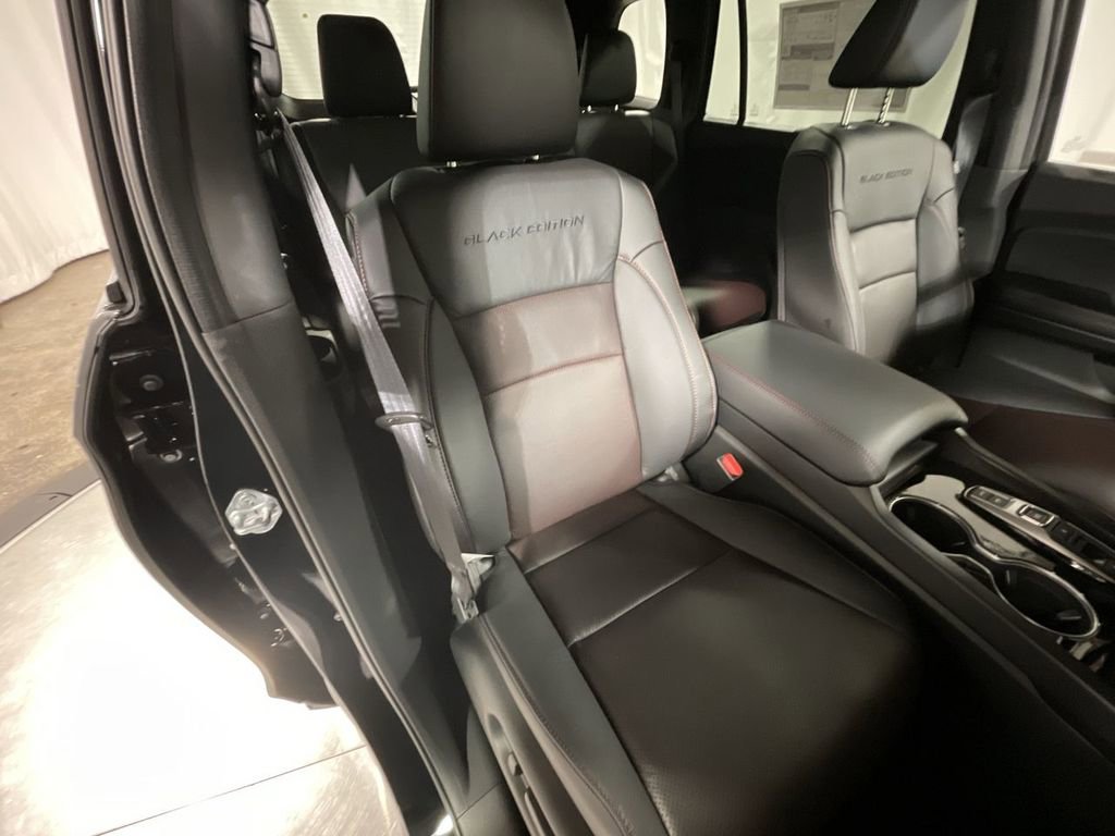 Certified 2024 Honda Passport Black Edition image 30