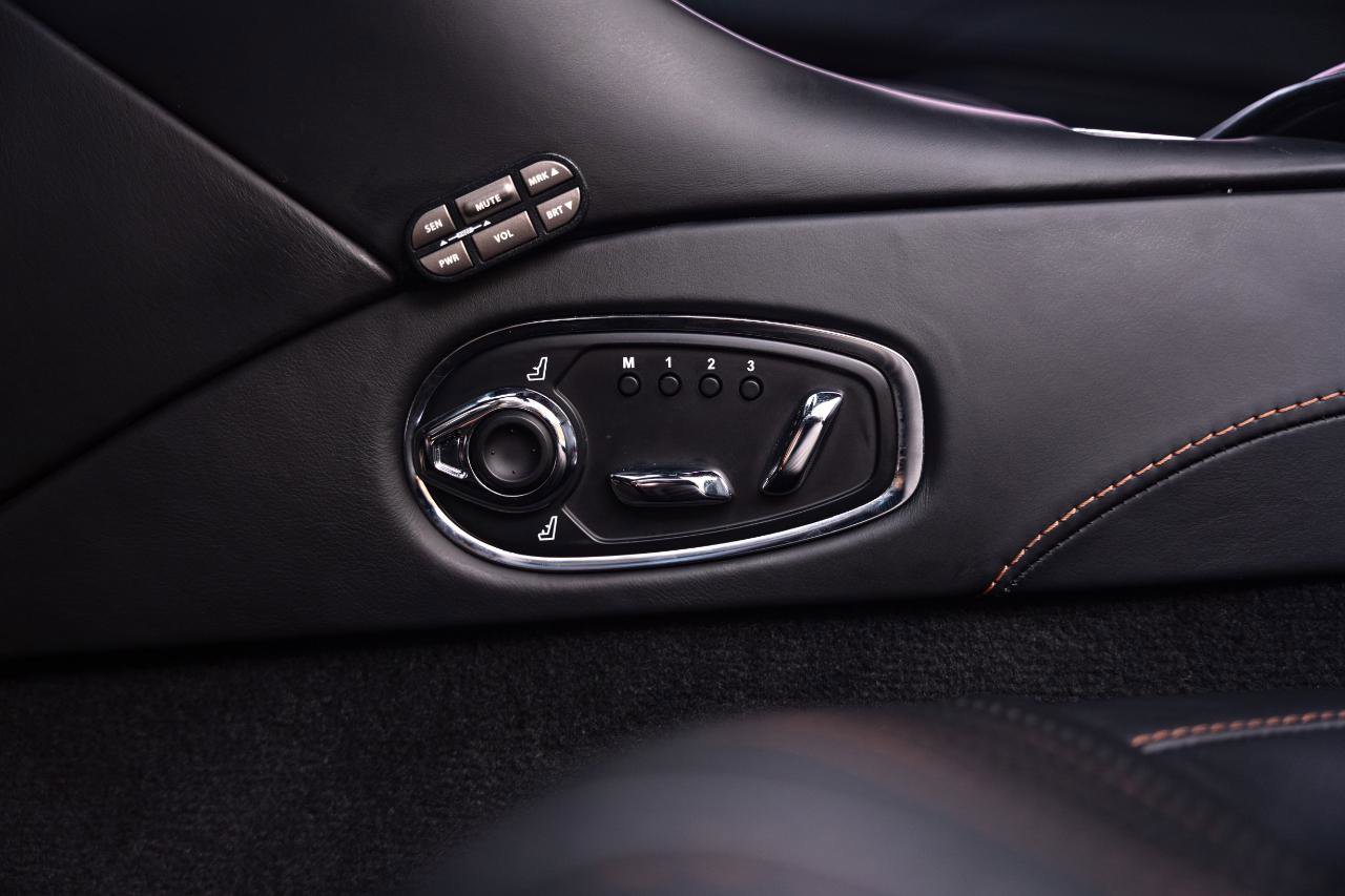 Used 2018 Aston Martin DB11 Coupe image 55