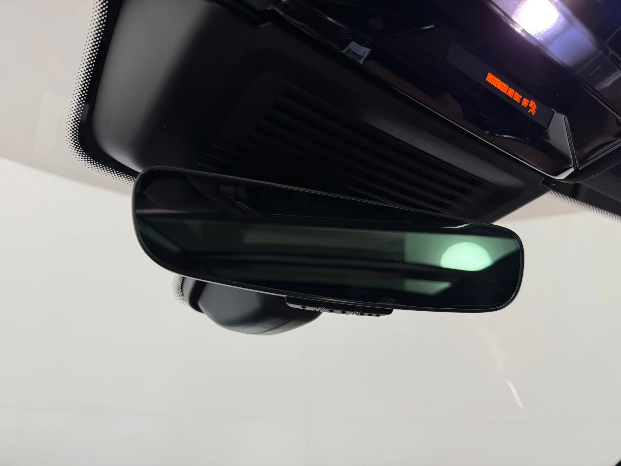 New 2026 Land Rover Range Rover Long Wheelbase SE image 19