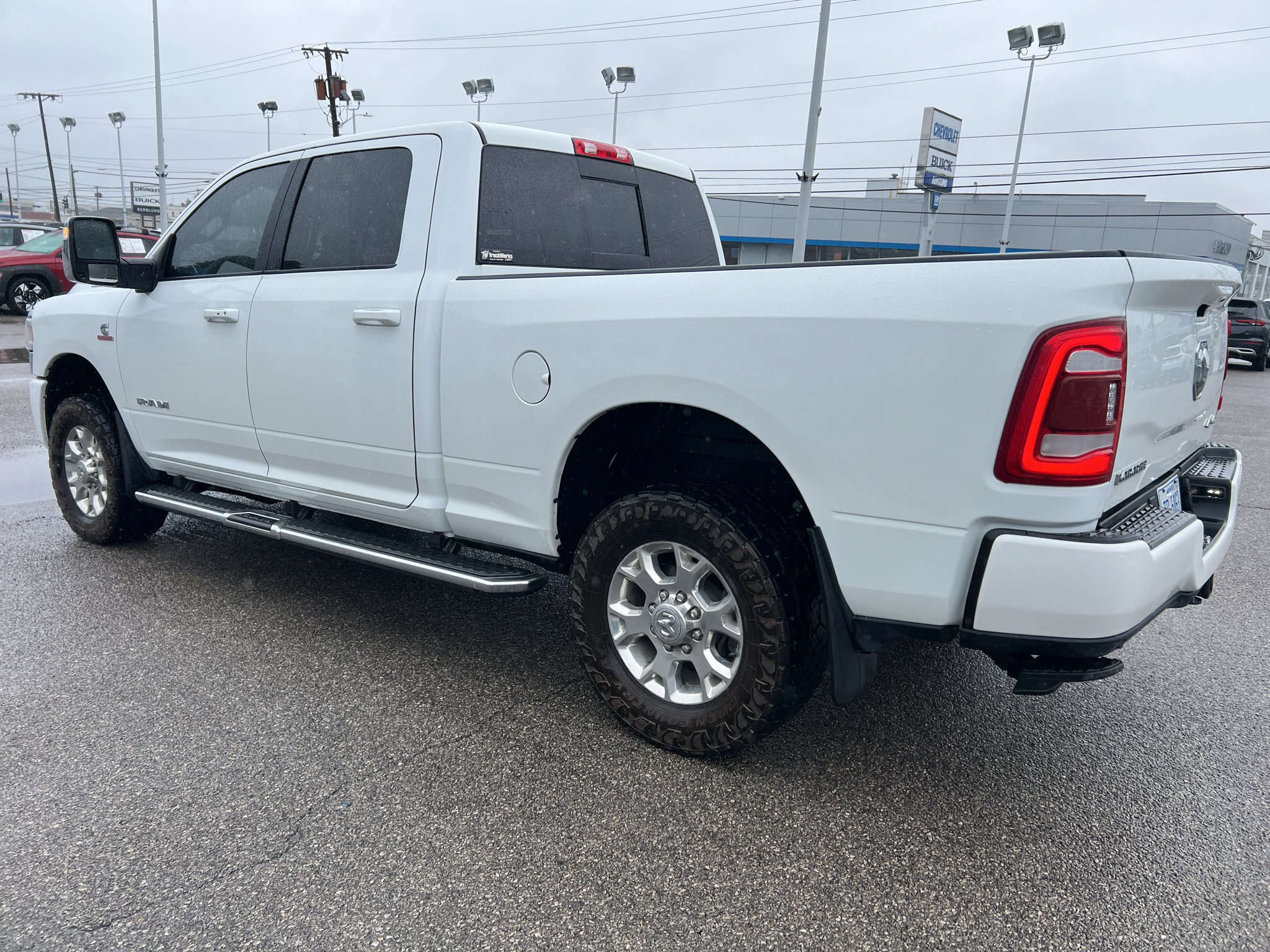 Used 2024 RAM 3500 Laramie AWD/4WD image 4
