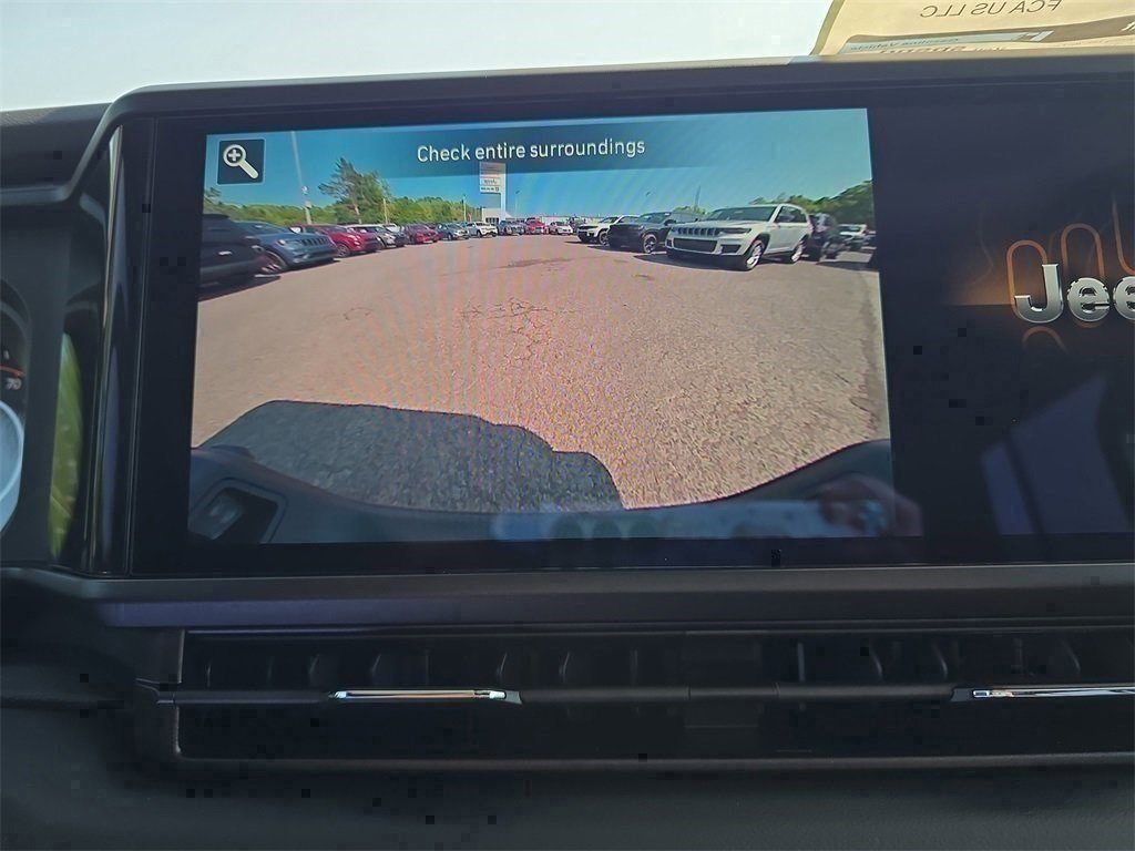 New 2025 Jeep Gladiator Sport image 20