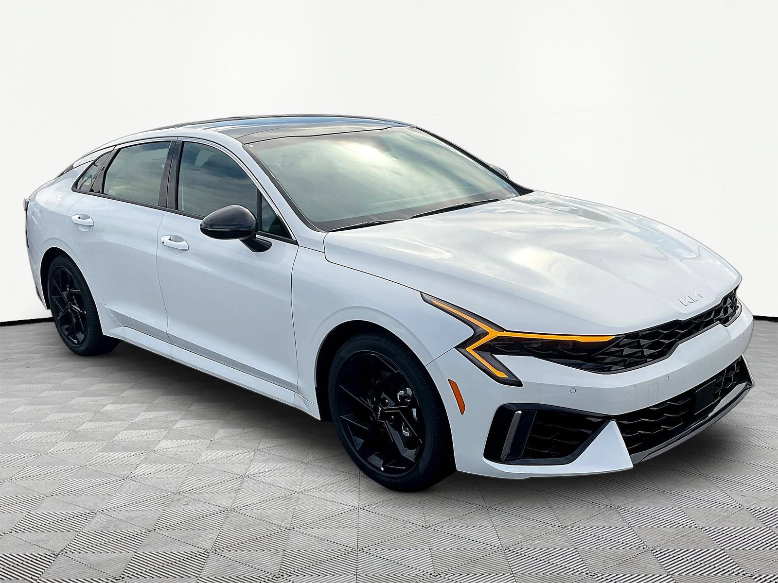 New 2026 Kia K5 GT-Line image 3