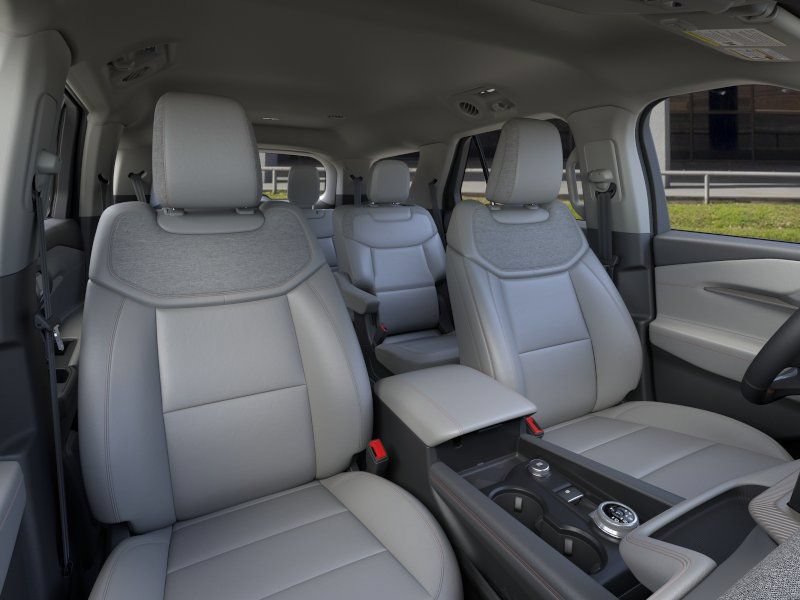 New 2026 Ford Explorer Active w/ Active Comfort Package RWD image 10