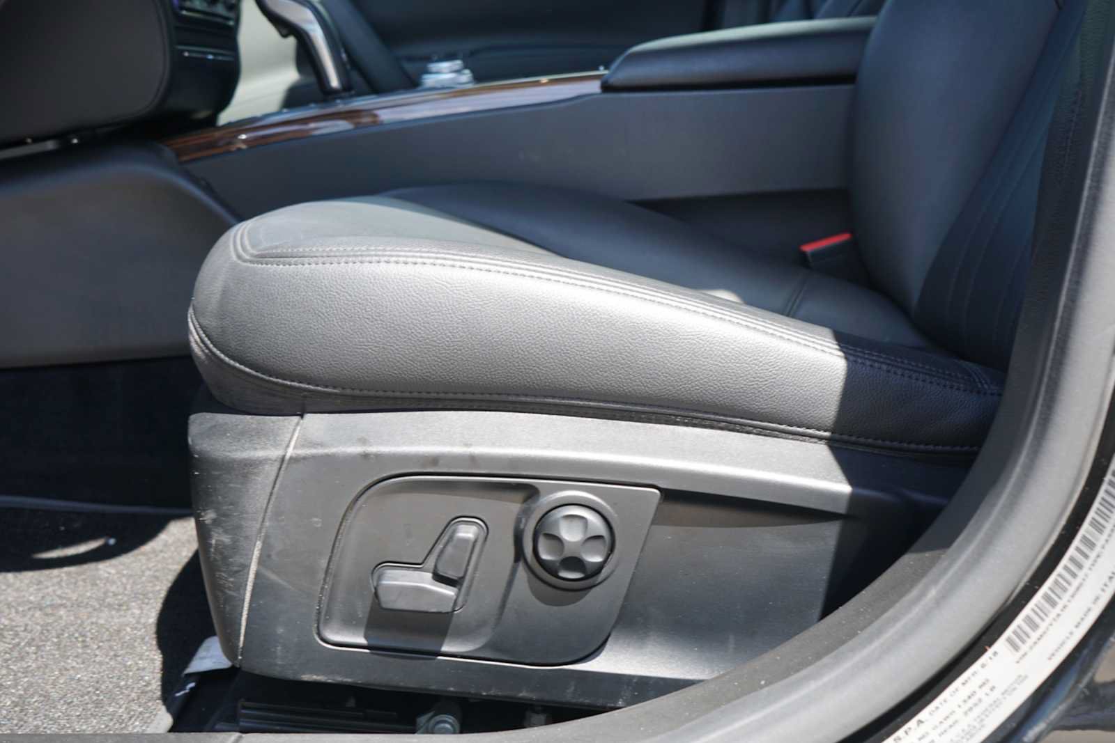 Used 2019 Maserati Ghibli S Q4 AWD/4WD image 18