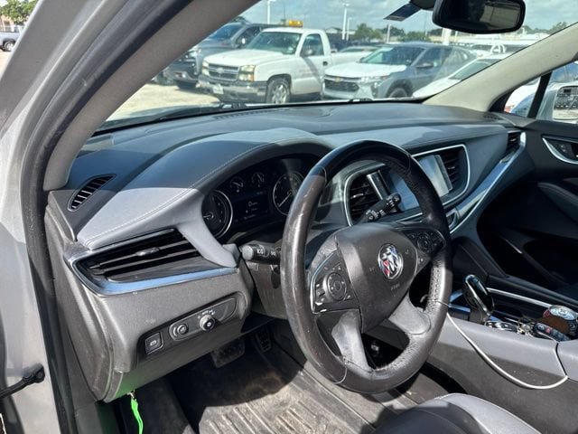Used 2020 Buick Enclave Essence FWD image 8