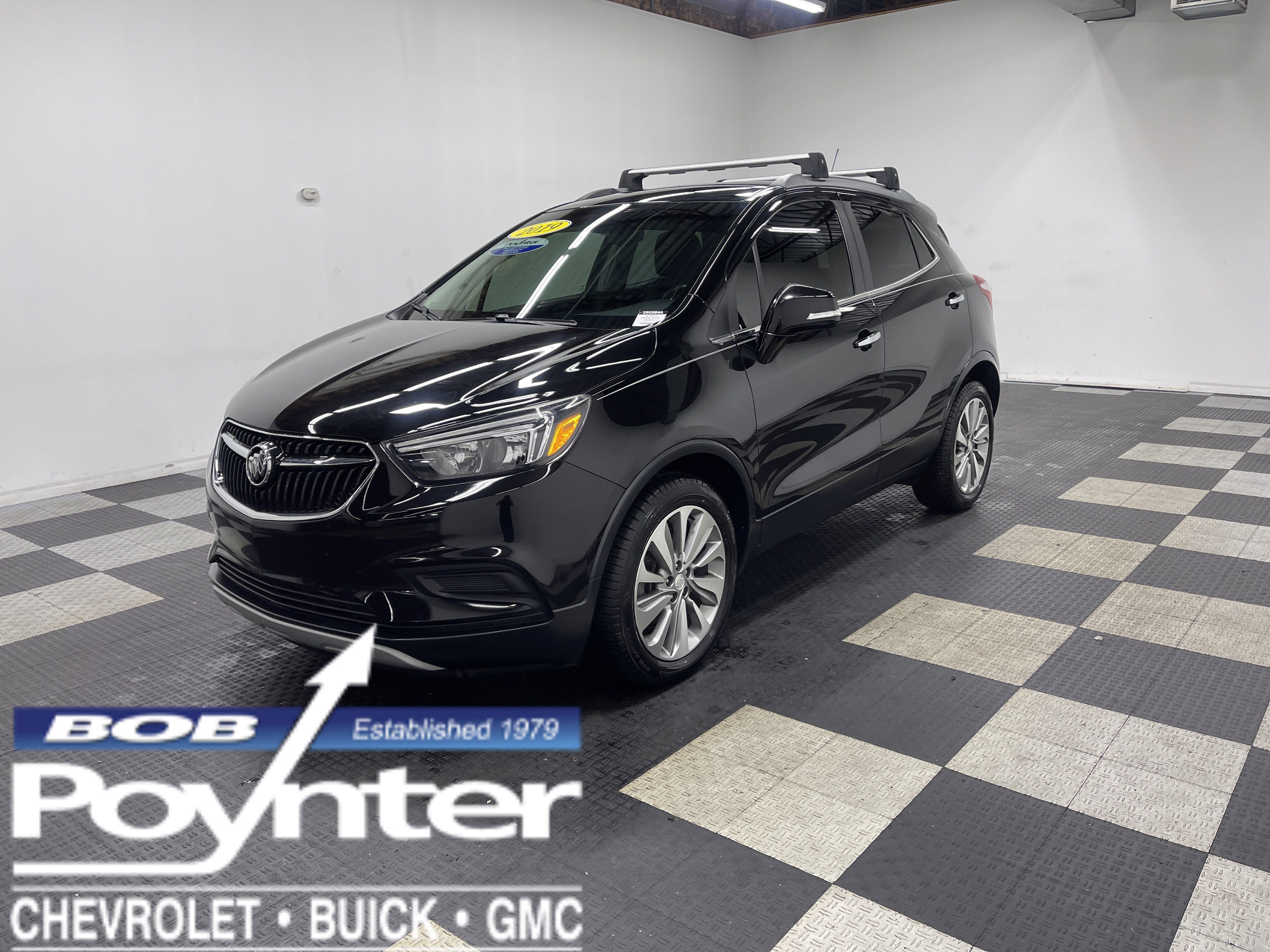 Used 2019 Buick Encore Preferred FWD image 1