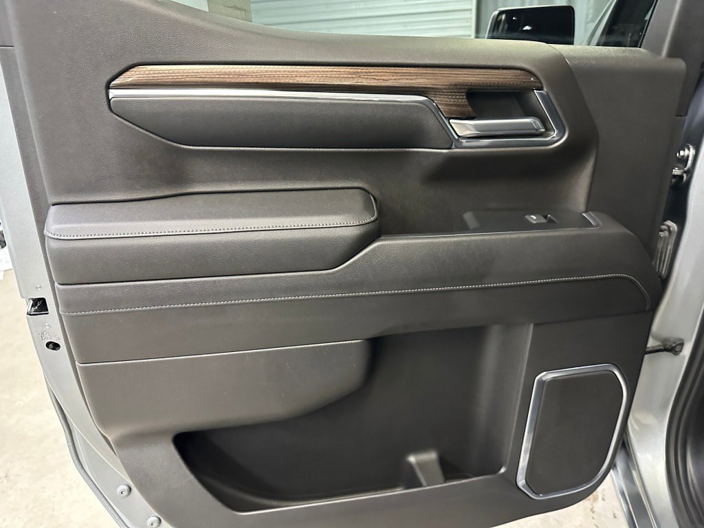 Used 2023 Chevrolet Silverado 1500 LT image 18