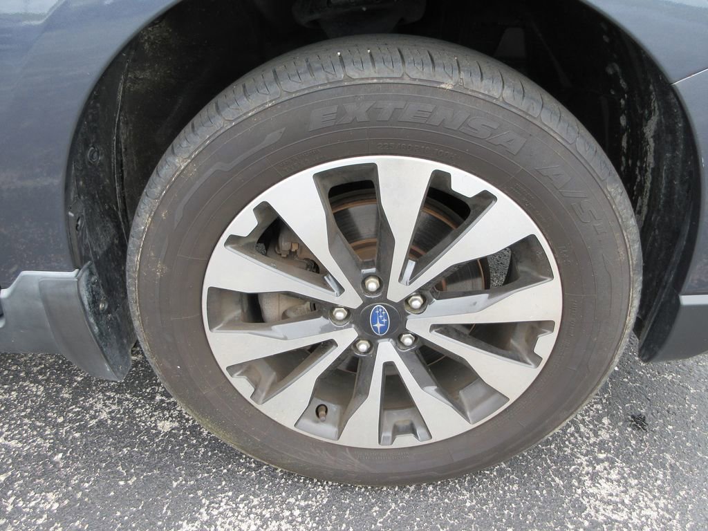 Used 2017 Subaru Outback 2.5i Limited AWD/4WD image 9
