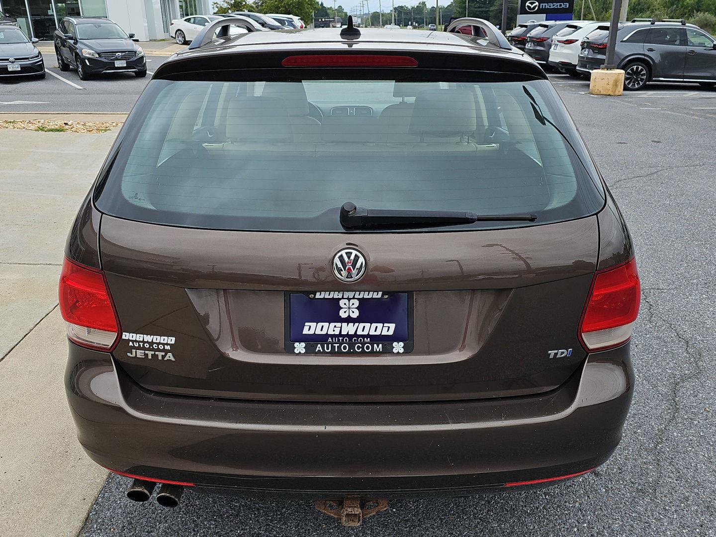 Used 2011 Volkswagen Jetta TDI FWD image 6