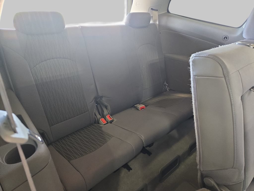 Used 2013 Chevrolet Traverse LS FWD image 14