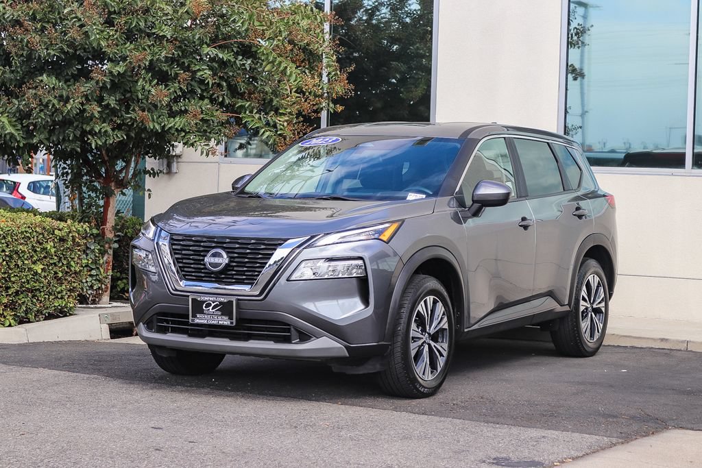 Used 2023 Nissan Rogue SV FWD image 3