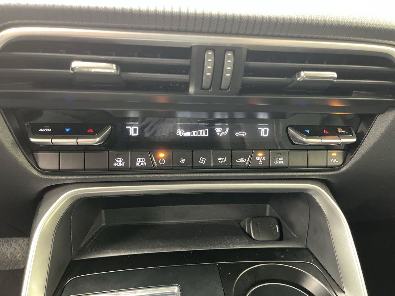 Certified 2024 MAZDA CX-90 3.3 Turbo w/ Select Package AWD/4WD image 23