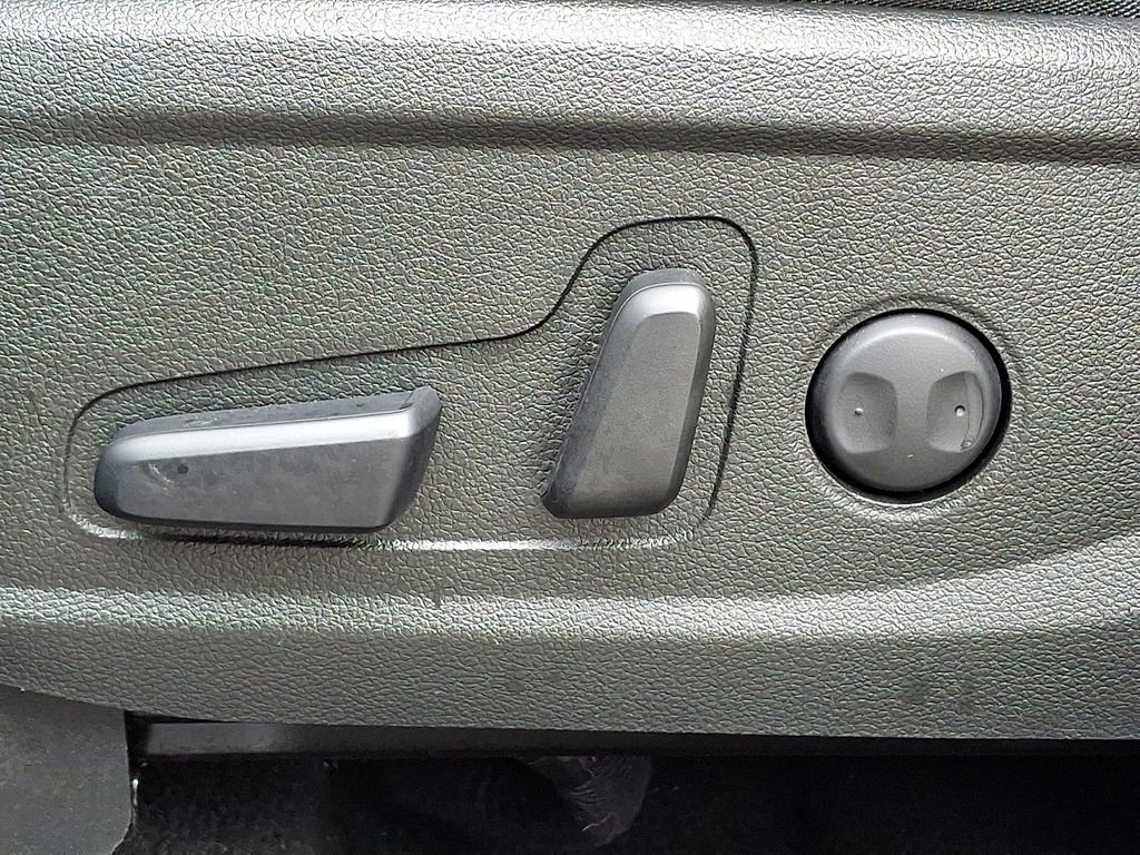 Used 2023 Hyundai Santa Fe SEL image 27