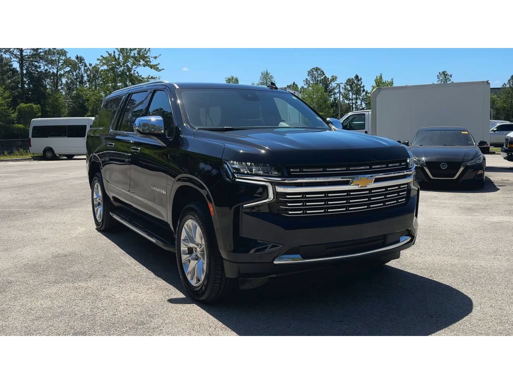 Certified 2024 Chevrolet Suburban Premier RWD image 3
