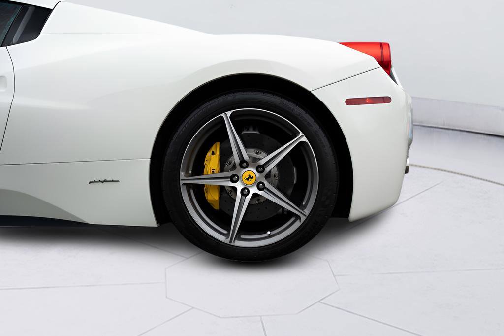 Used 2014 Ferrari 458 Spider RWD image 12