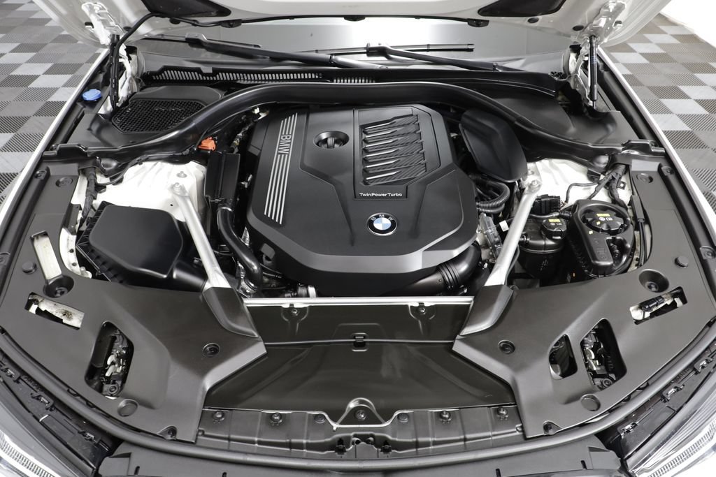 Used 2023 BMW 540i xDrive w/ M Sport Package AWD/4WD image 25