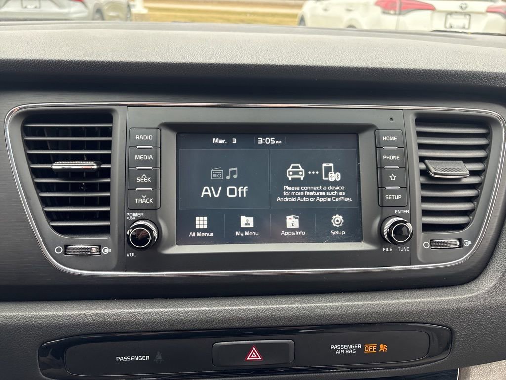 Used 2021 Kia Sedona LX image 42