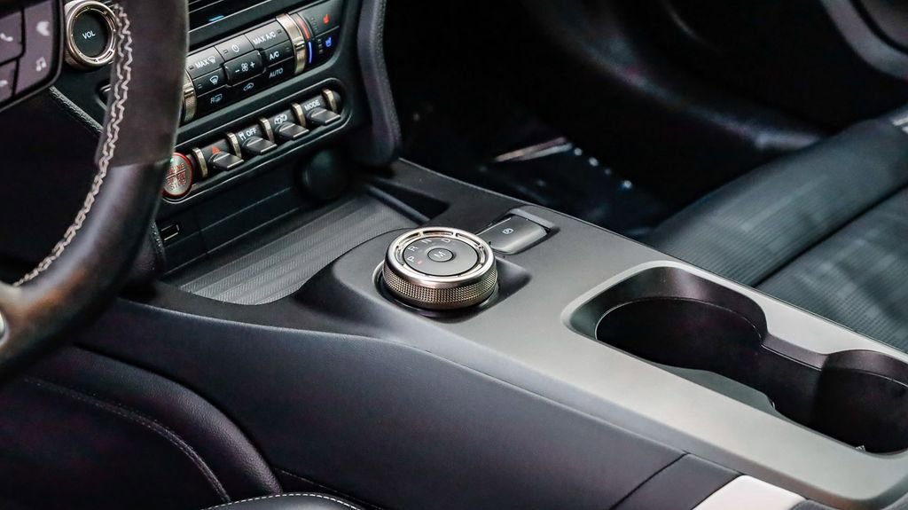 Used 2020 Ford Mustang Shelby GT500 w/ Technology Package image 23