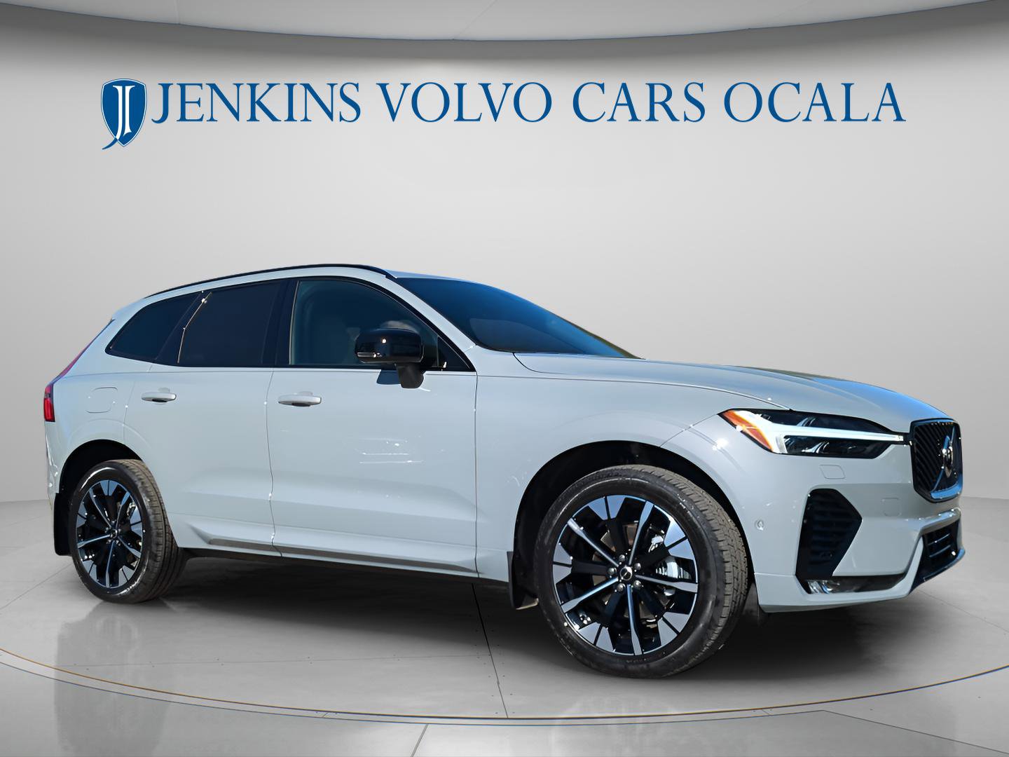 New 2026 Volvo XC60 B5 Plus w/ Protection Package Premier image 9