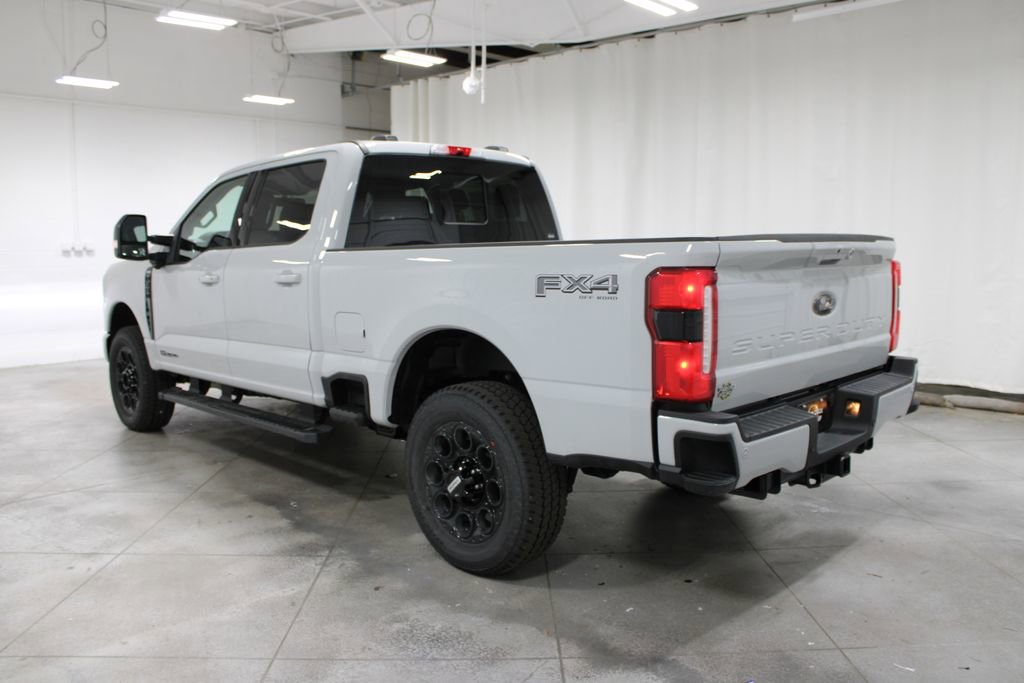 New 2026 Ford F250 Lariat w/ Black Appearance Package image 6