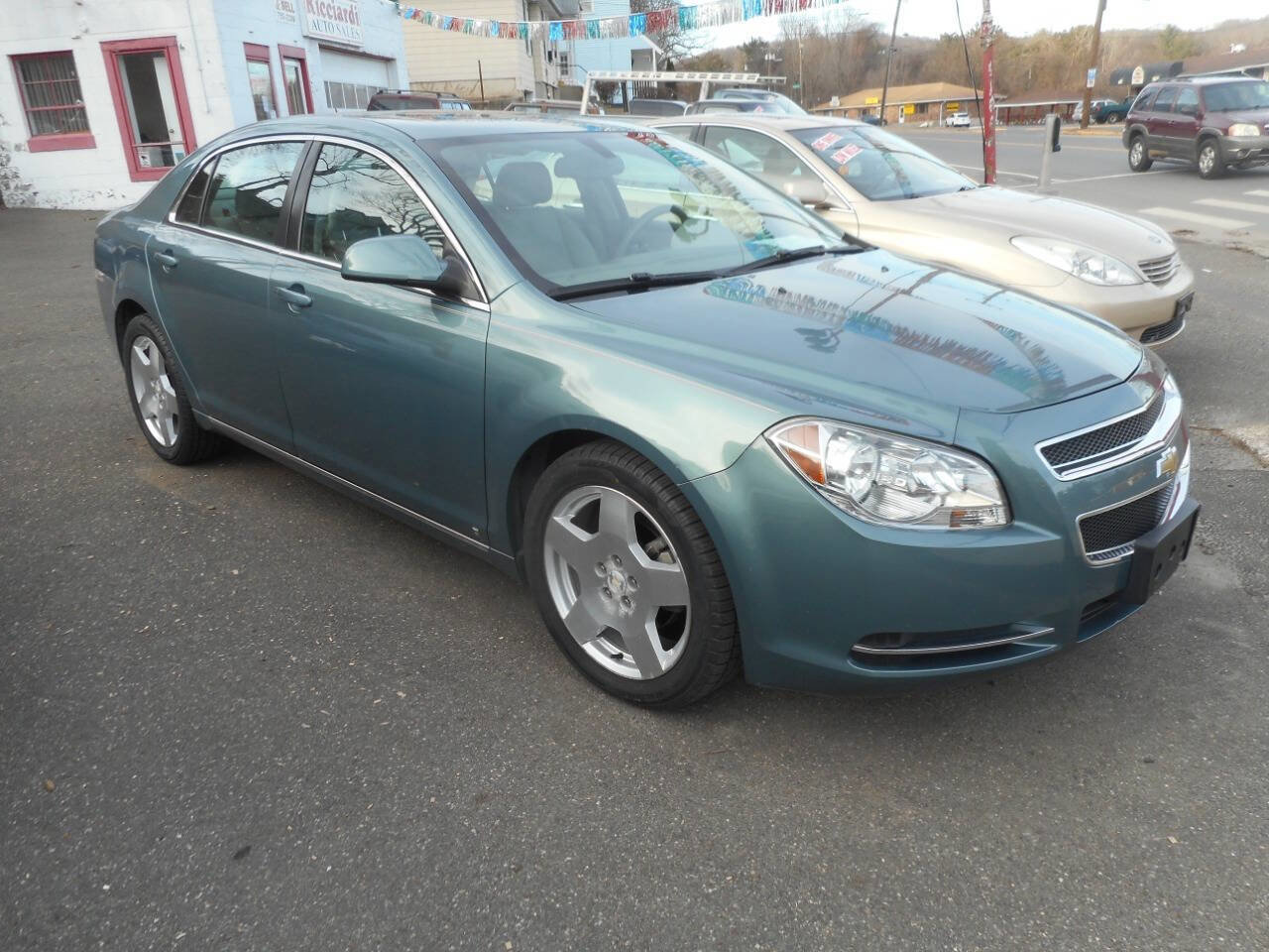 Used 2009 Chevrolet Malibu LT w/ HFV6 Engine Package