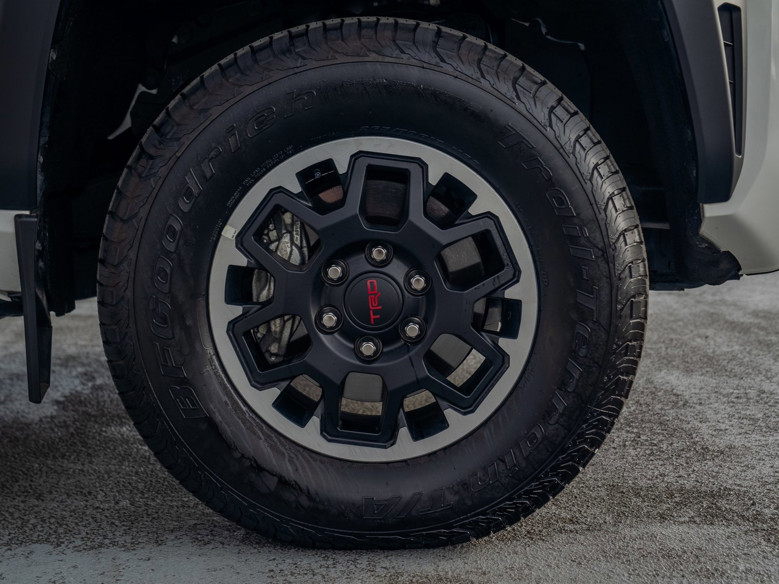 Used 2024 Toyota Tacoma TRD Off-Road w/ TRD Off Road Premium Package AWD/4WD image 14