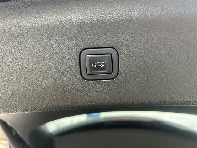 Certified 2023 Buick Enclave Essence w/ Experience Buick Package AWD/4WD image 6